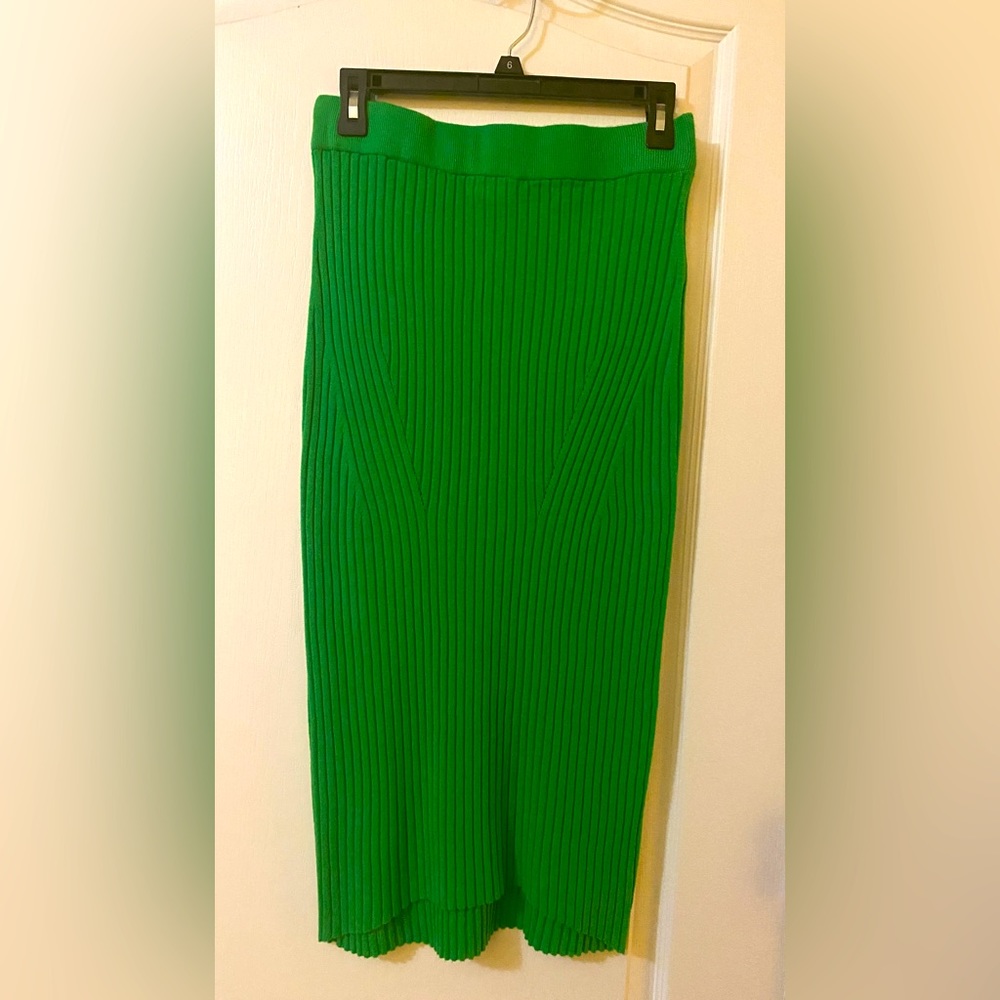 💚Green ribbed midi skirt. Beautiful color